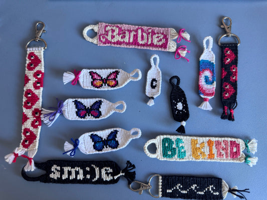 Mystery Pack Keychains - set of 5