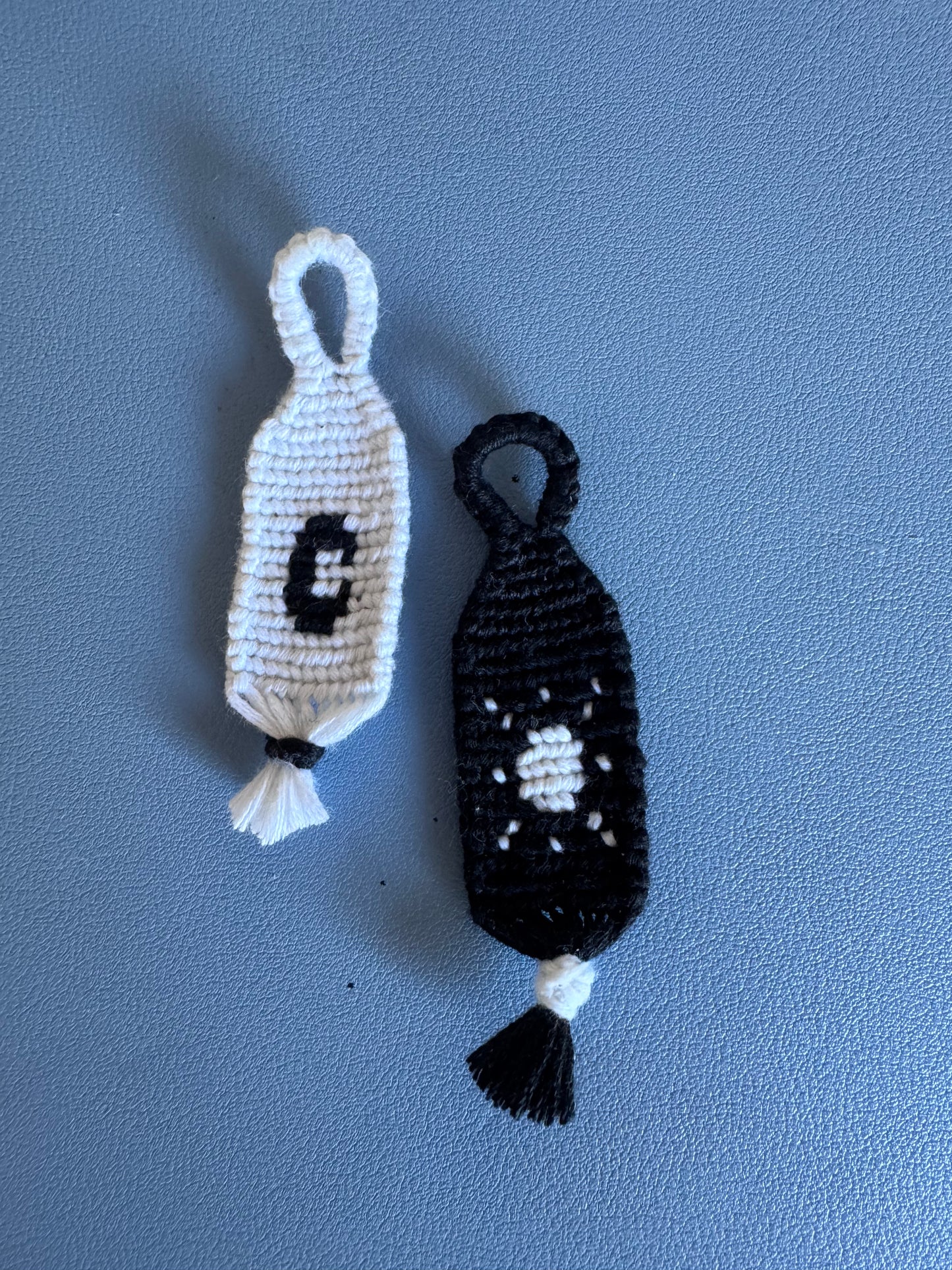 Mystery Pack Keychains - set of 5